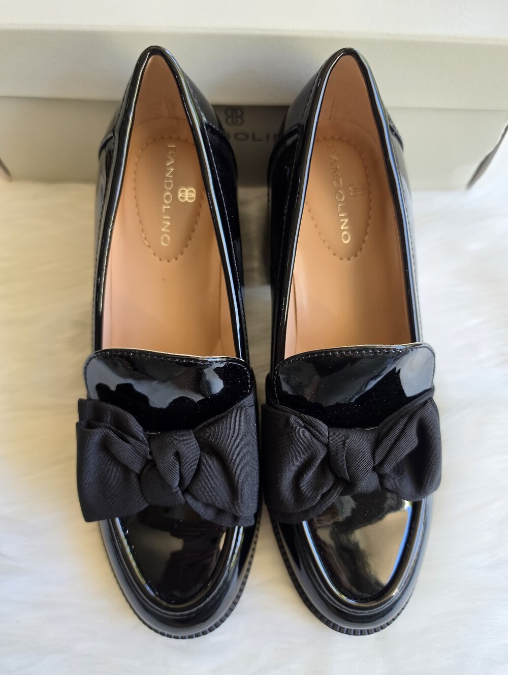 Bandolino Women's Korrar3 Pump in Black Size 5.5 Medium